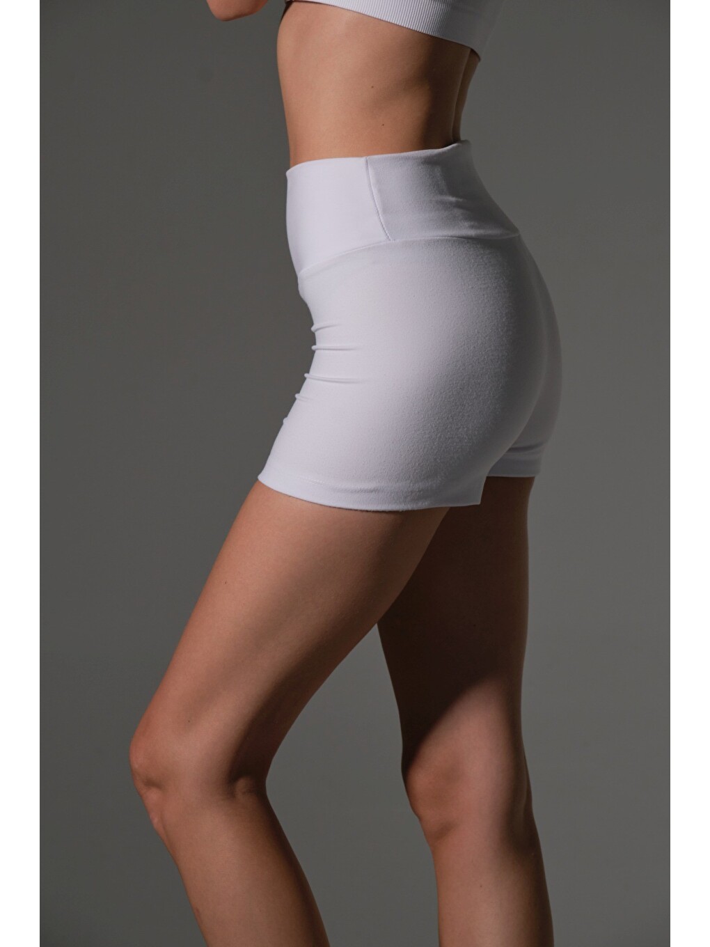 Beyaz yüksek bel toparlayıcı esnek kumaş, kadın spor taytı 10 cm comfortlux high rise hot pants-5