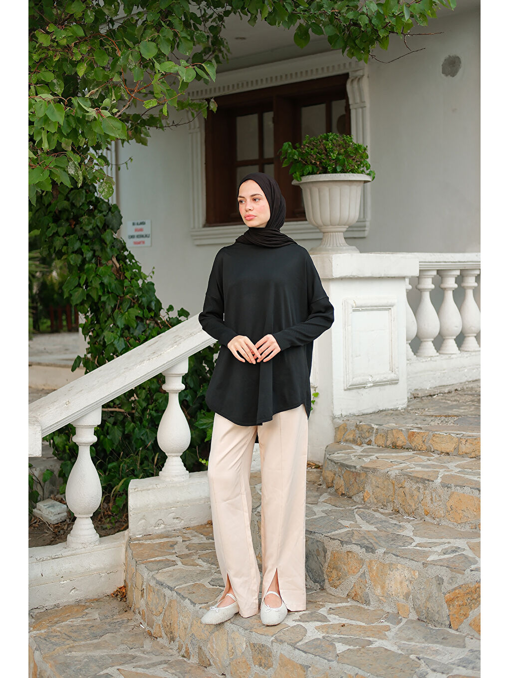 Kadın Kol Lastik Detay Tunik Siyah-1