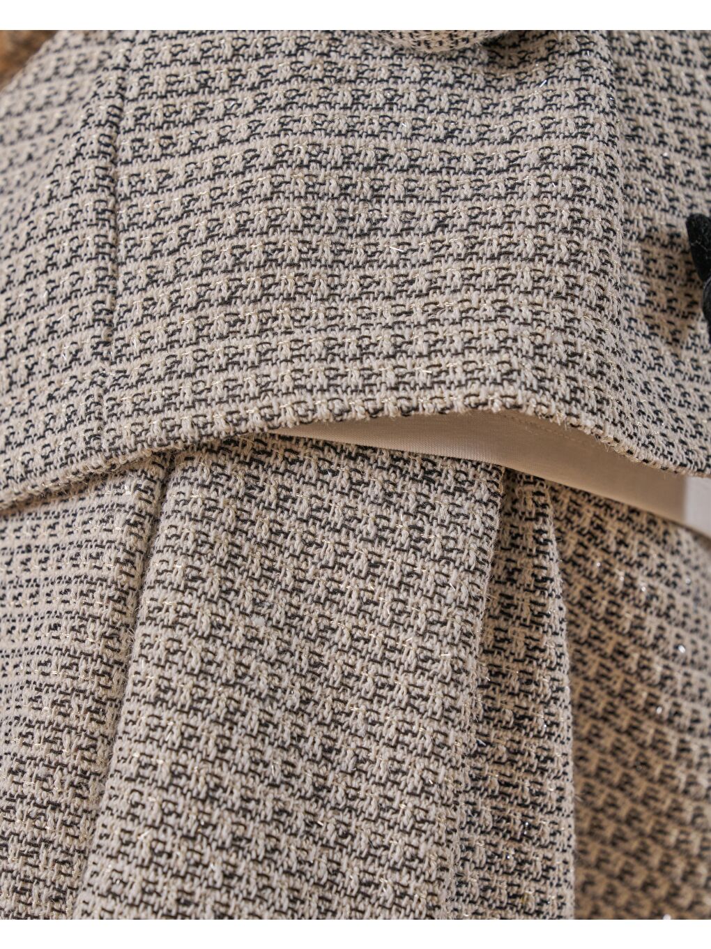 Kız Çocuk Pamuklu Siyah-Beyaz Dokulu Ceketli Etek Takım – T-Shirt Dahil 3'Lü-5