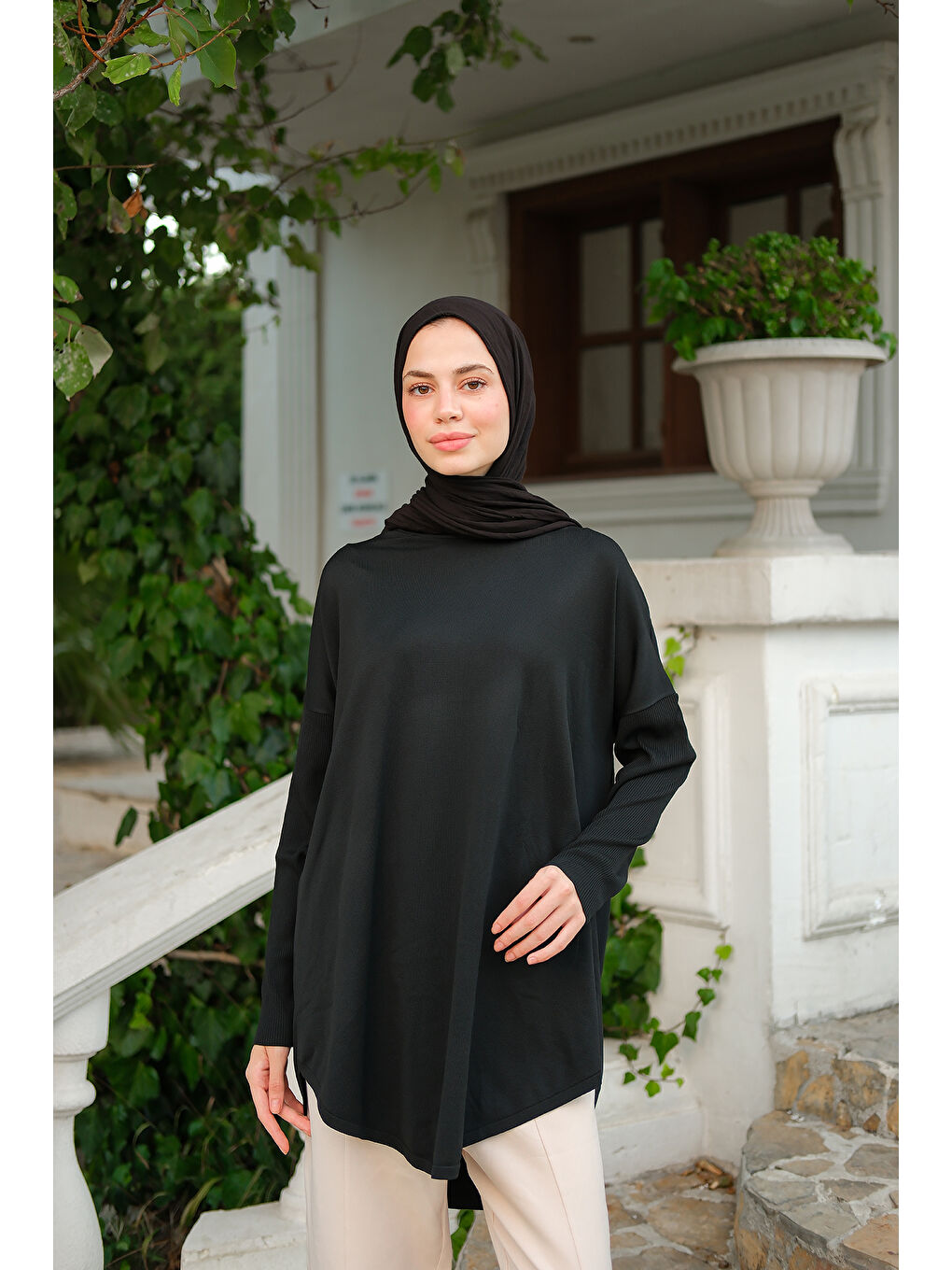 Kadın Kol Lastik Detay Tunik Siyah-2