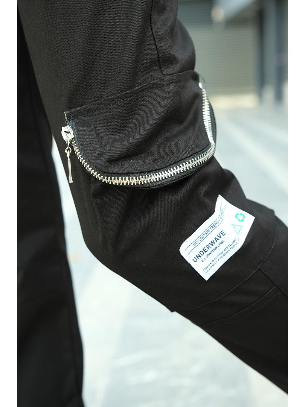 Siyah Erkek Çocuk Esnek Belli Kargo Cepli Jogger Pantolon-4