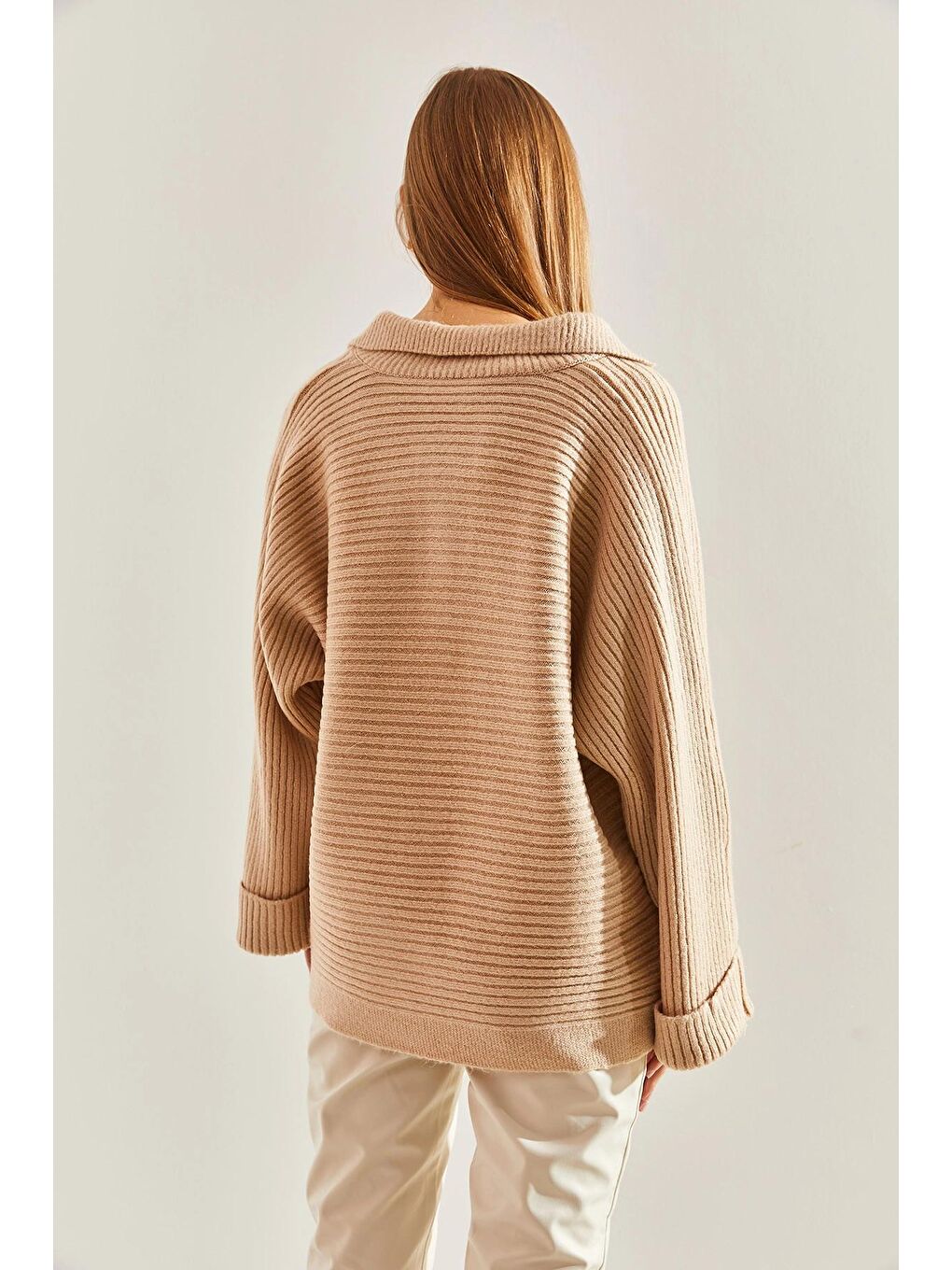 Bej Kadın Kendinden Kol Katlamalı Patlı Triko Kazak-2