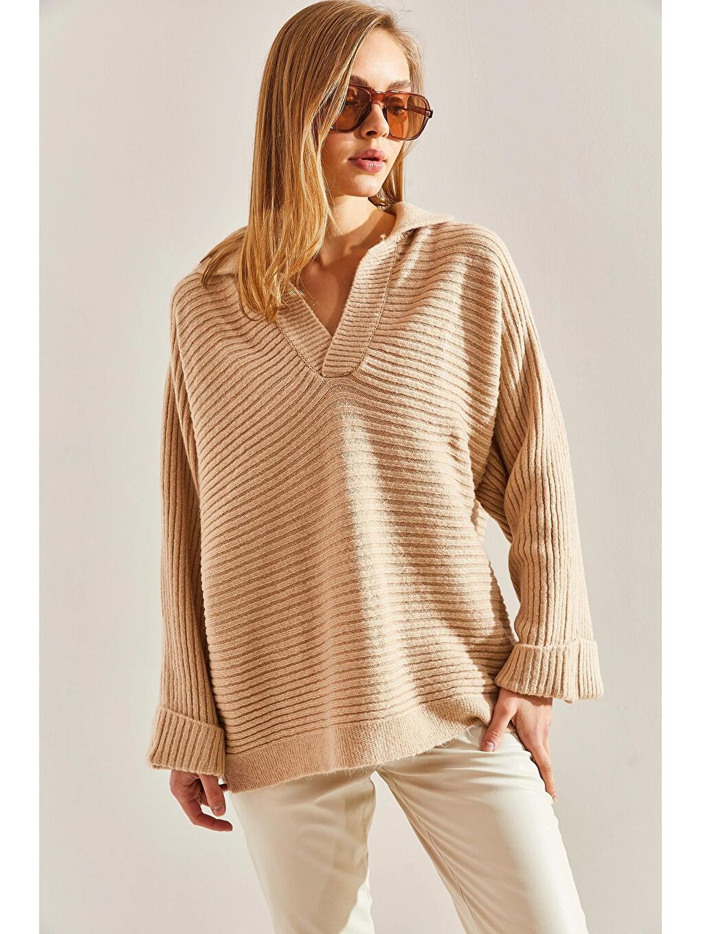 Bej Kadın Kendinden Kol Katlamalı Patlı Triko Kazak-3