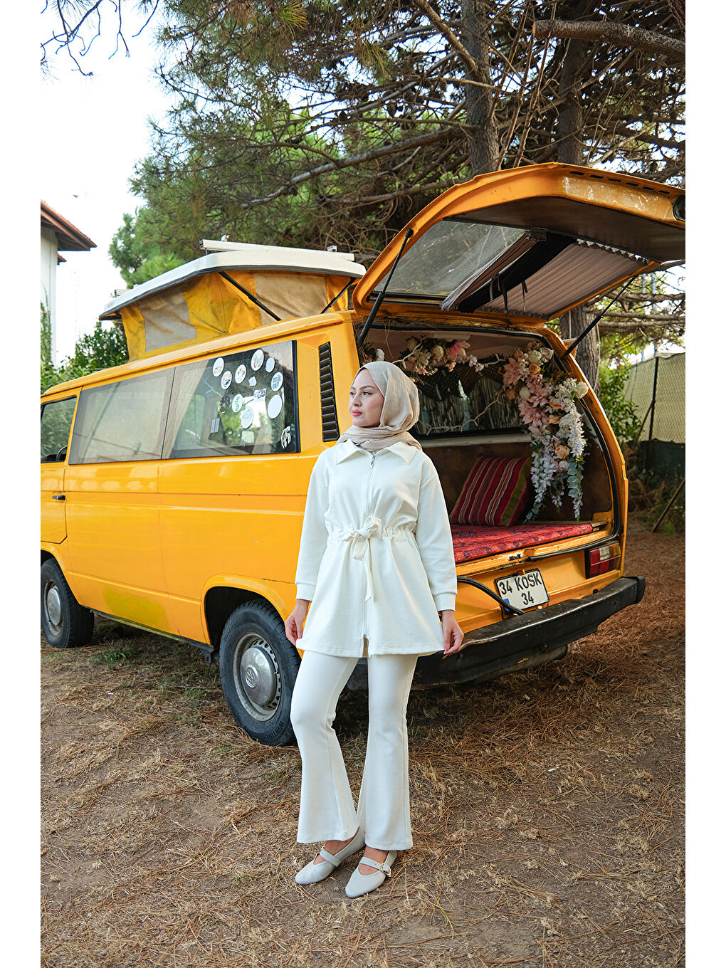 Kadın Bel Bağlamalı Takım Beyaz-3