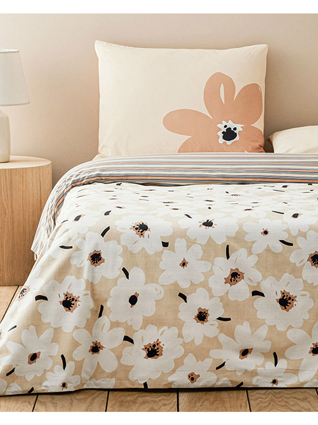 Ekru Mono Bloom Pamuk Çift Kişilik Nevresim Takımı Krem