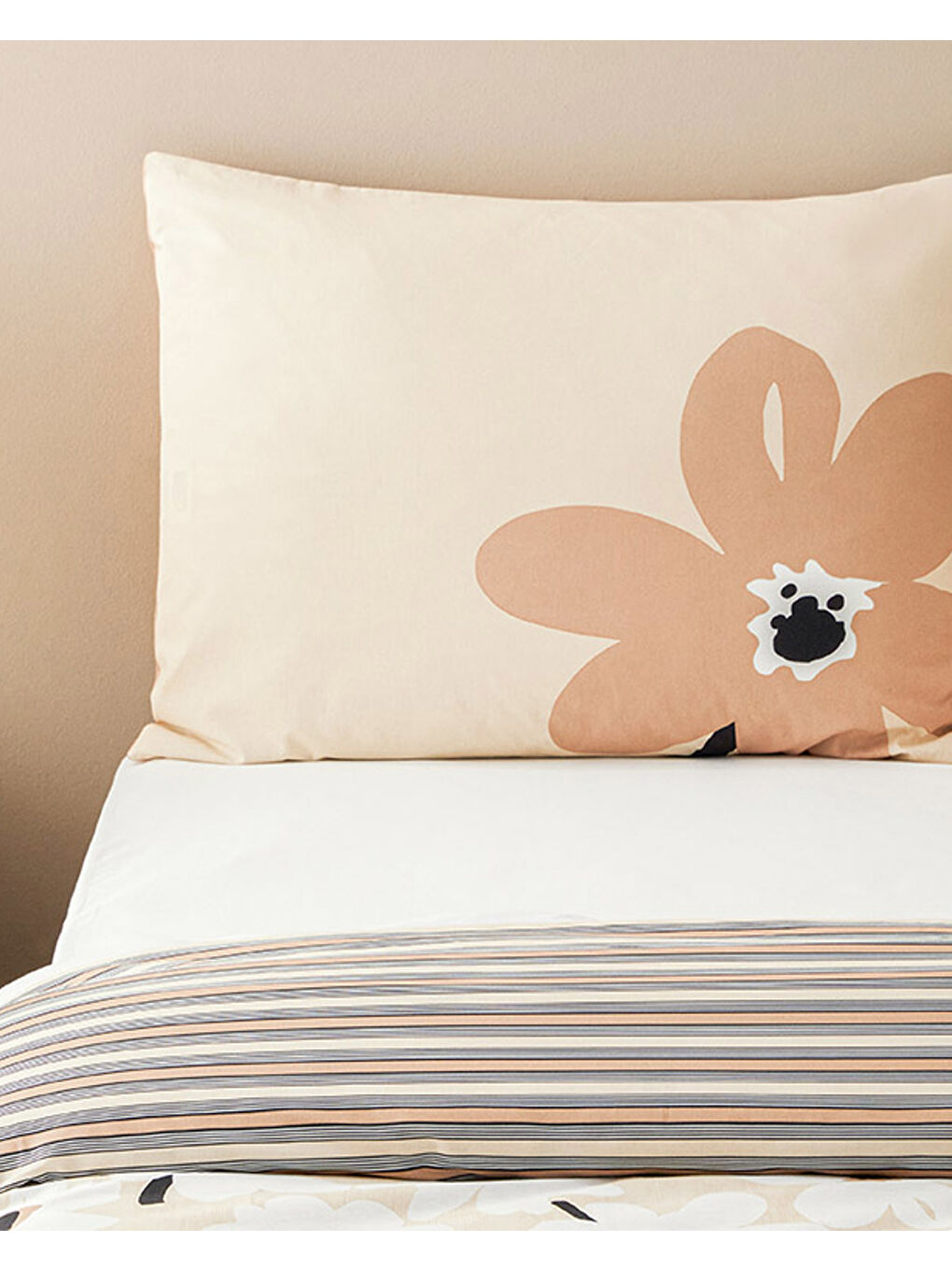 Ekru Mono Bloom Pamuk Çift Kişilik Nevresim Takımı Krem-2