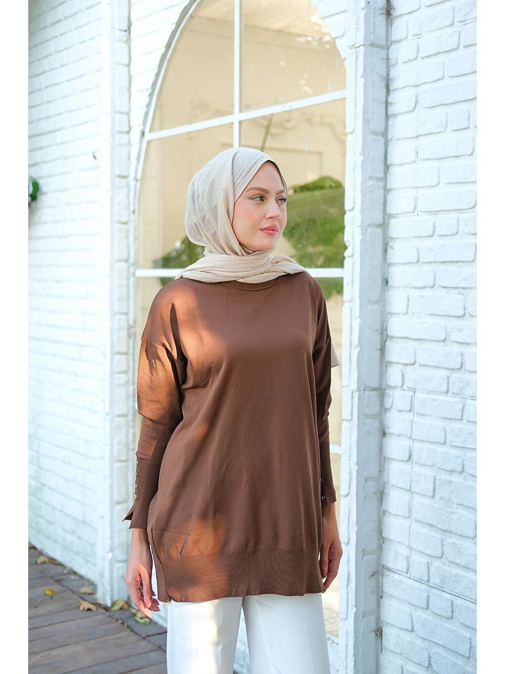 Kadın Bilek Gold Aksesuar Detay Tunik Kahverengi-3