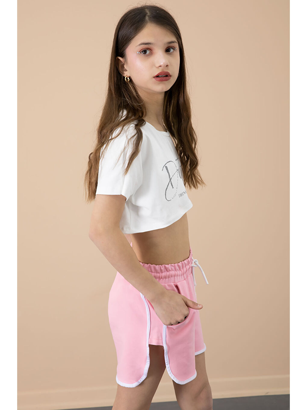 Pembe Yanları Yırtmaçlı Çiçek Baskılı Beli Lastikli Kız Çocuk Şort 20736-1