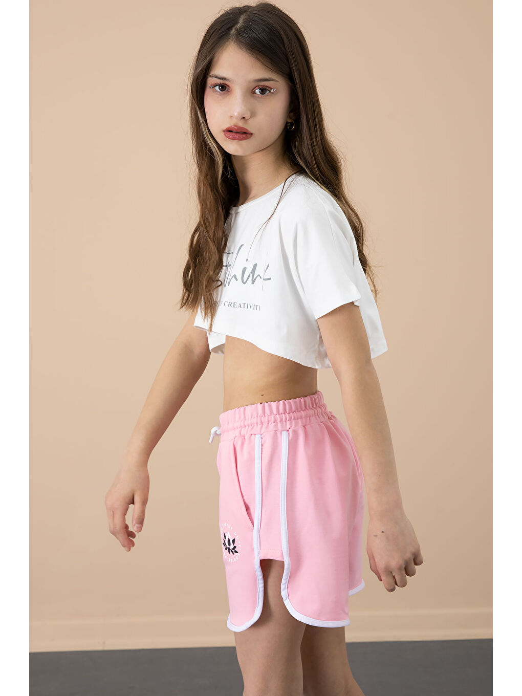 Pembe Yanları Yırtmaçlı Çiçek Baskılı Beli Lastikli Kız Çocuk Şort 20736-3