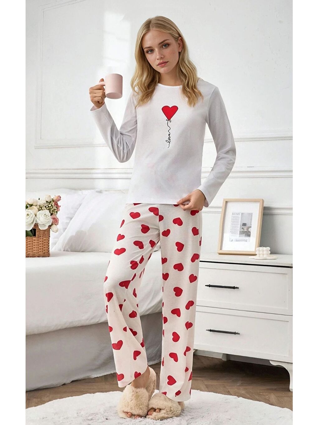 Beyaz Love Balloon Baskılı Kalpli Uzun Kol Kadın Pijama Takımı