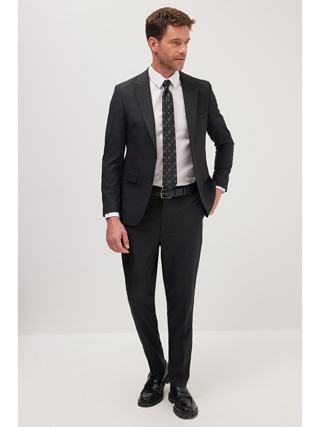 Erkek Regular Fit Esnek Elastanlı Kumaş Mono Yaka Kapaklı Cepli Siyah Takım Elbise