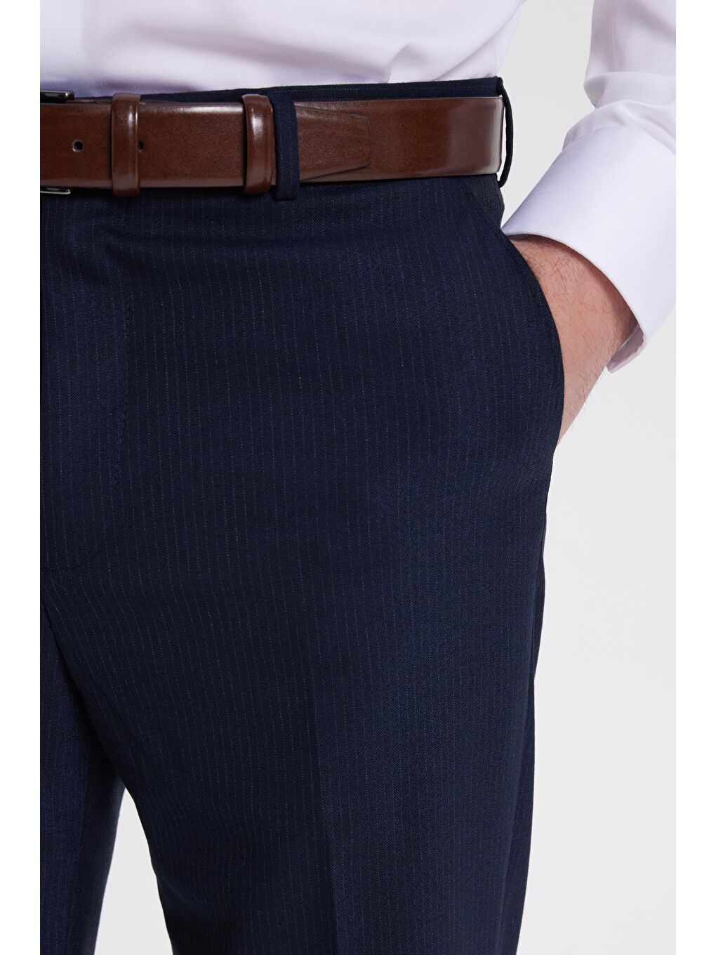 Erkek Slim Fit Sivri Yaka Çizgili Kapaklı Cepli Lacivert Takım Elbise-8