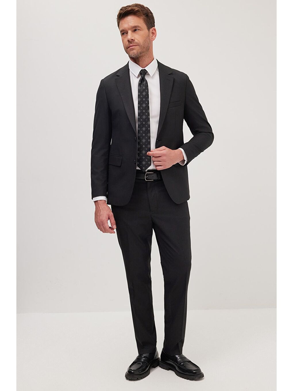 Erkek Regular Fit Esnek Elastanlı Kumaş Mono Yaka Kapaklı Cepli Siyah Takım Elbise-4