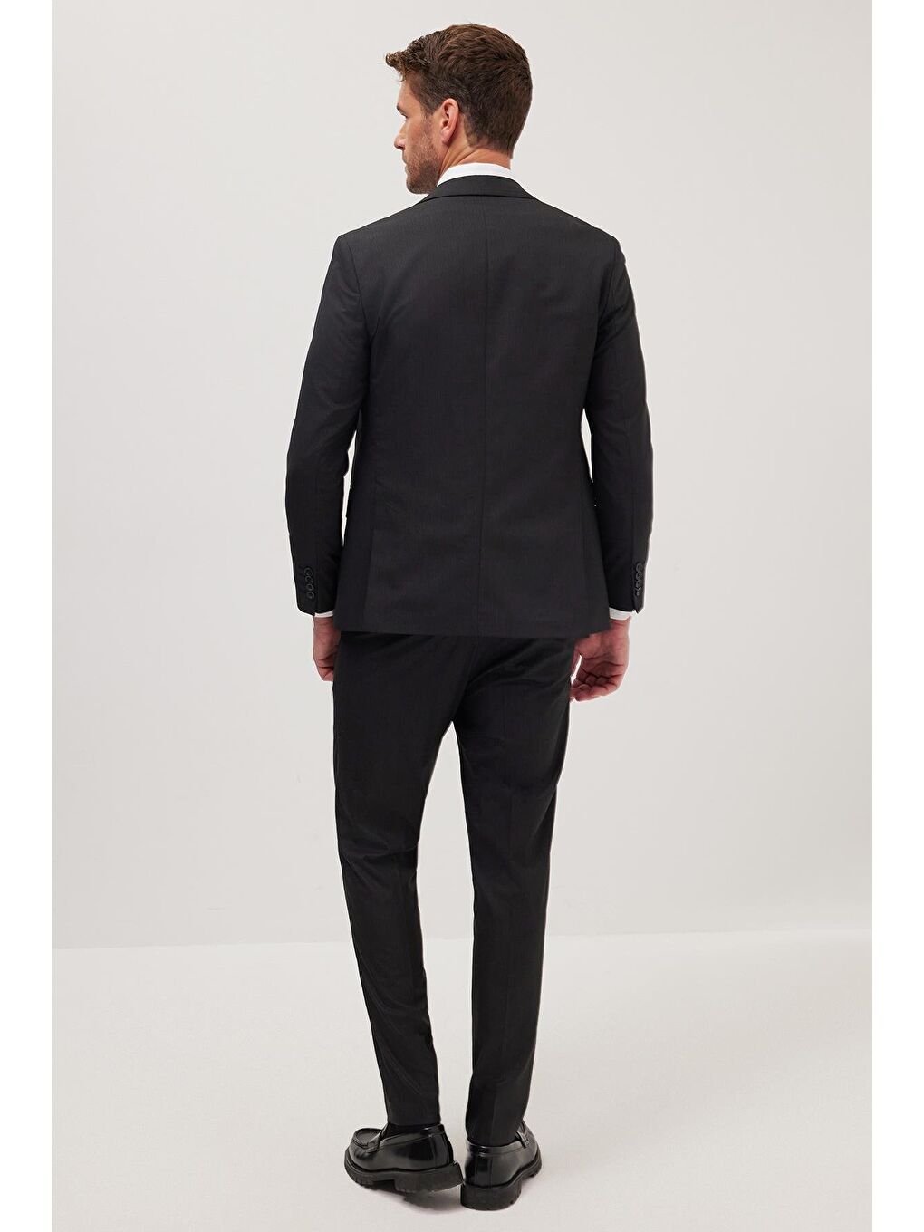 Erkek Regular Fit Esnek Elastanlı Kumaş Mono Yaka Kapaklı Cepli Siyah Takım Elbise-5