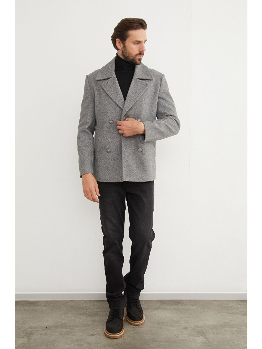 Gri Düğmeli Kruvaze Yaka Kaşe Kaban-3