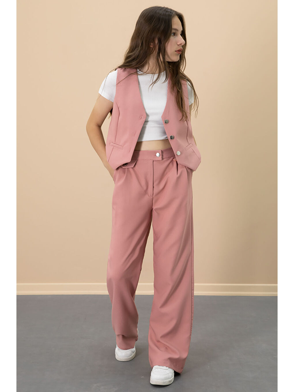 Pembe V Yaka Düğmeli Yelekli Geniş Paça Pantolonlu Kız Çocuk 2li Takım 20724
