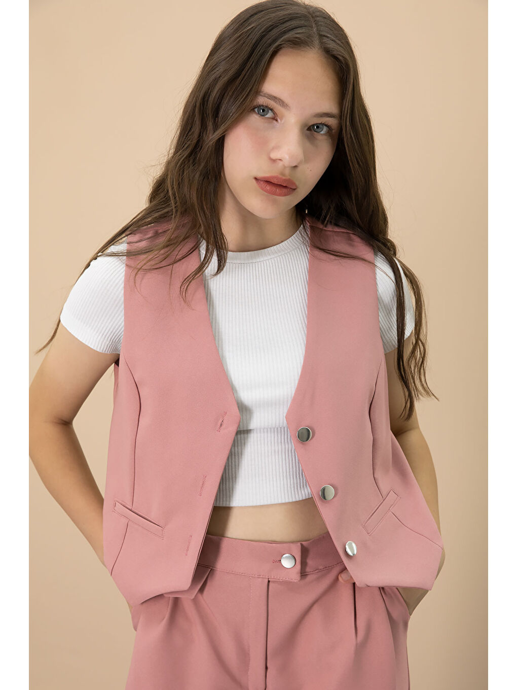 Pembe V Yaka Düğmeli Yelekli Geniş Paça Pantolonlu Kız Çocuk 2li Takım 20724-4