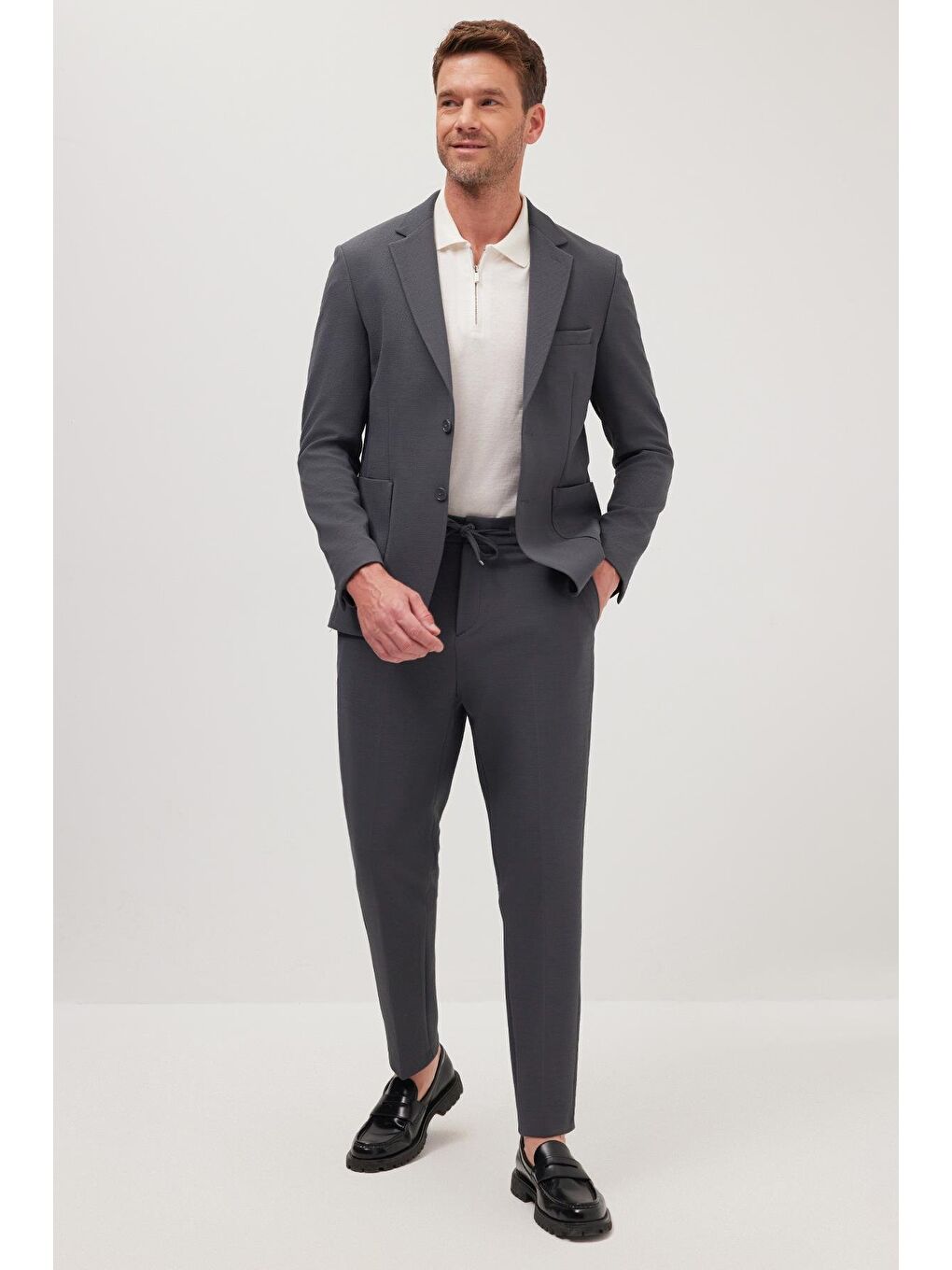 Erkek Regular Fit Antrasit Esnek Elastanlı Kumaş Mono Yaka Torba Cepli Takım Elbise-4