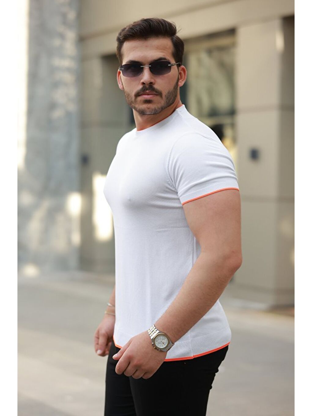 Beyaz Erkek Bisiklet Yaka Kısa Kollu Tişört-1