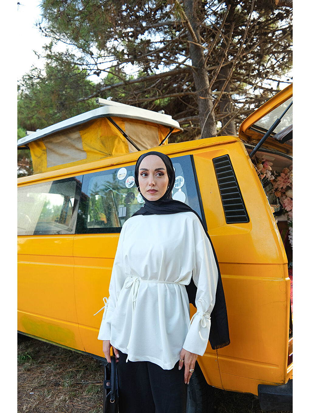 Kadın Bağcık Detaylı Sweatshirt Beyaz-1