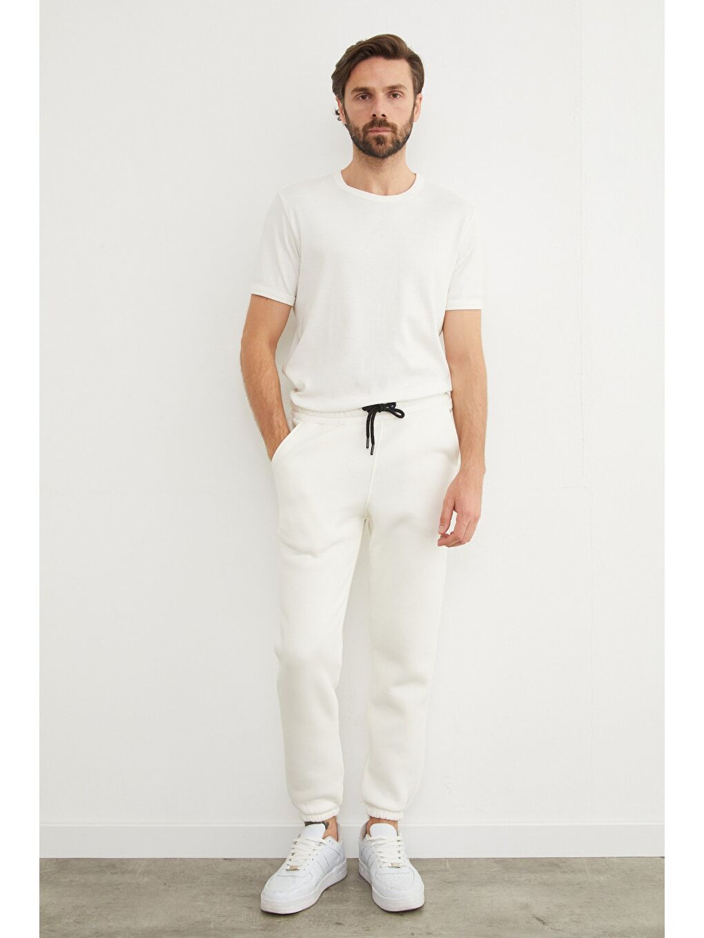 Ekru 3 İplik Beli Bağlamalı Büyük Beden Jogger Eşofman Altı-2