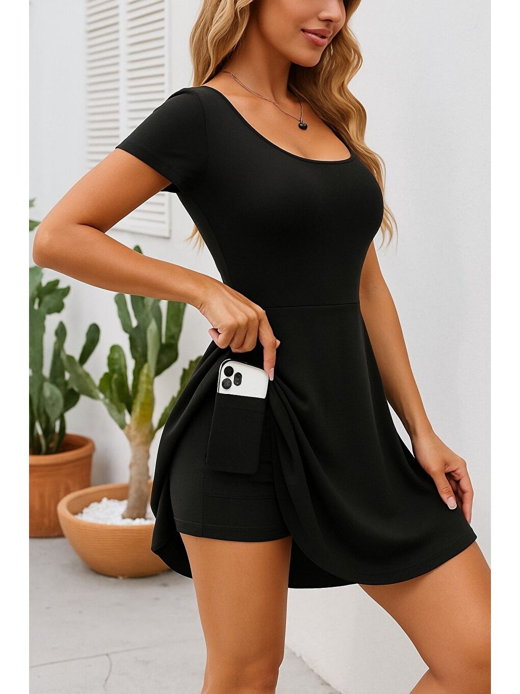 Siyah Kadın Kısa Kollu Kare Yaka Short Detaylı Cepli Dalgıç Elbise