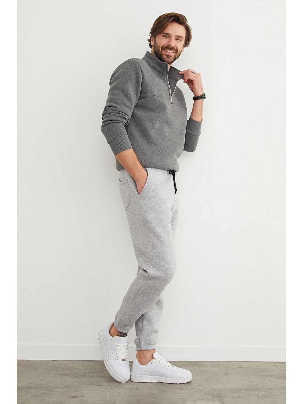 Gri 3 İplik Beli Bağlamalı Jogger Eşofman Altı-1