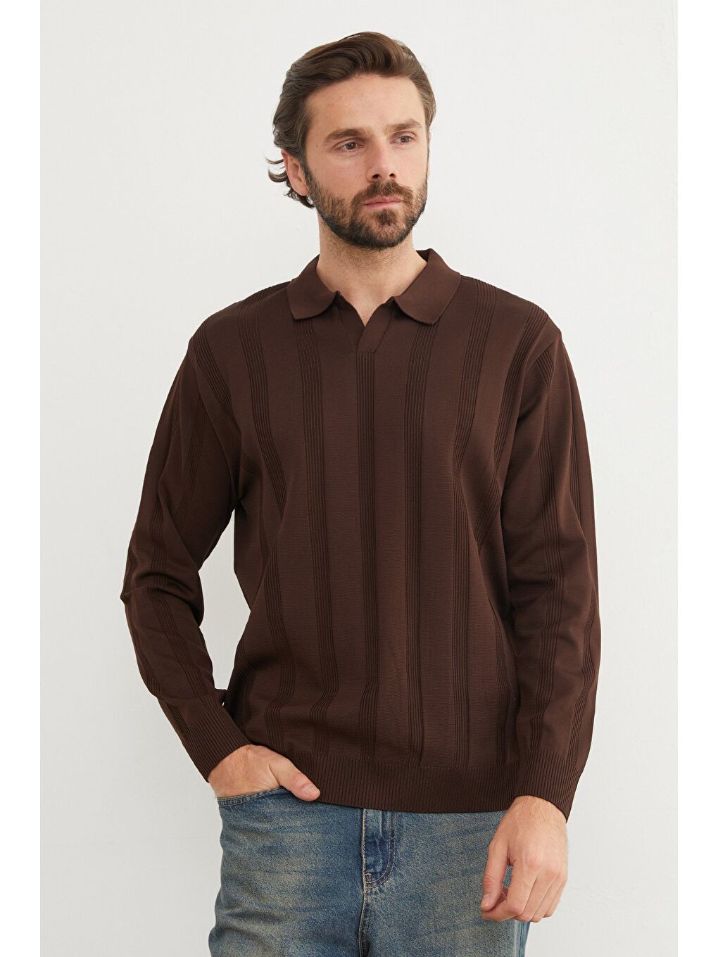 Kahverengi Şeritli Polo Yaka Triko Kazak