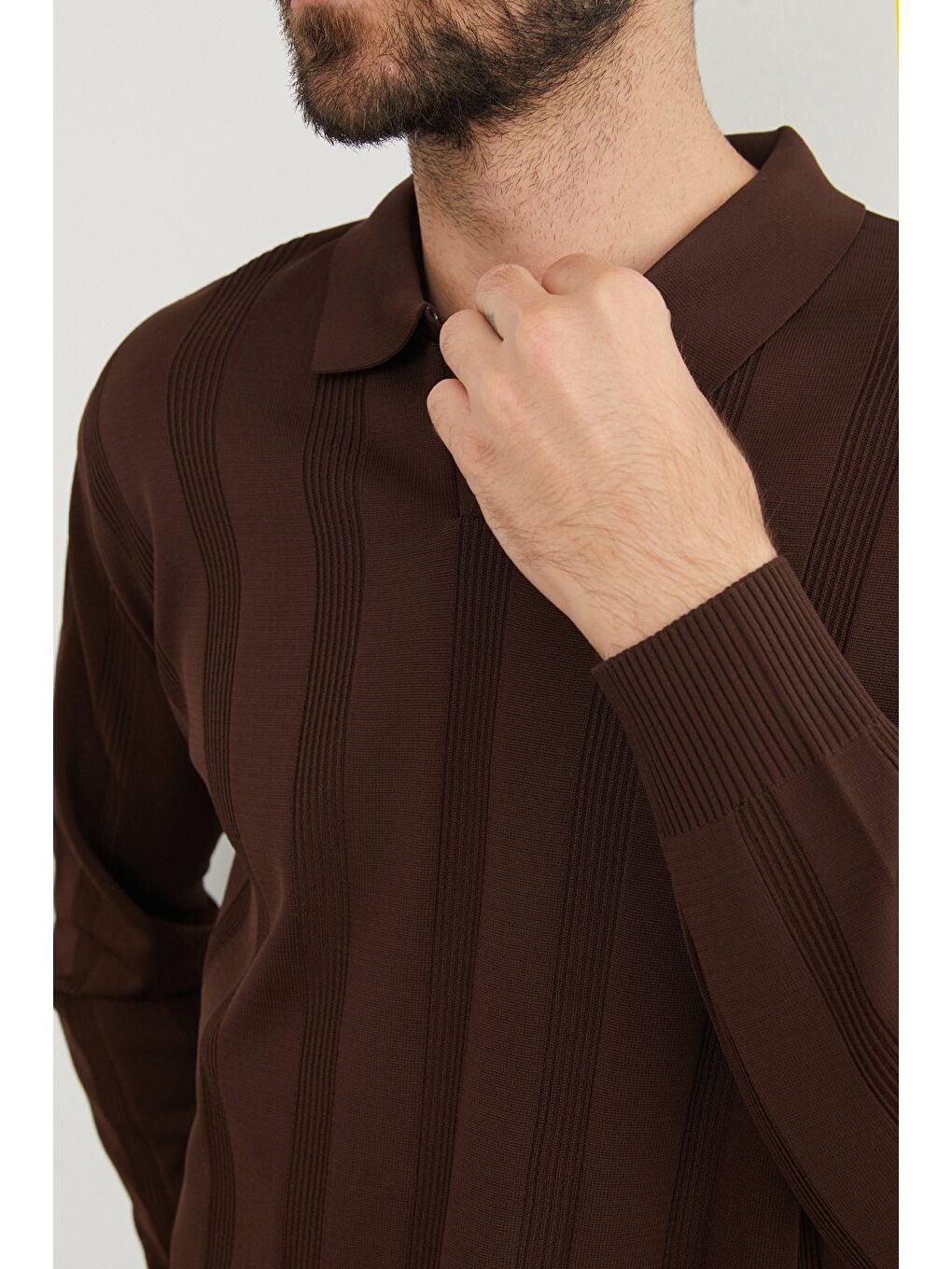 Kahverengi Şeritli Polo Yaka Triko Kazak-3