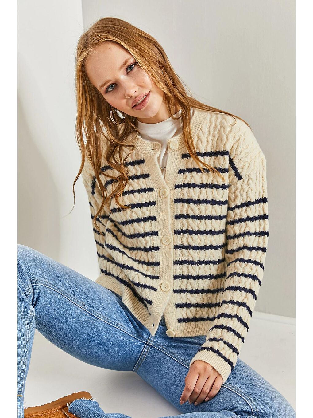 Bej Kadın Saç Örgülü Çizgili Triko Hırka-3