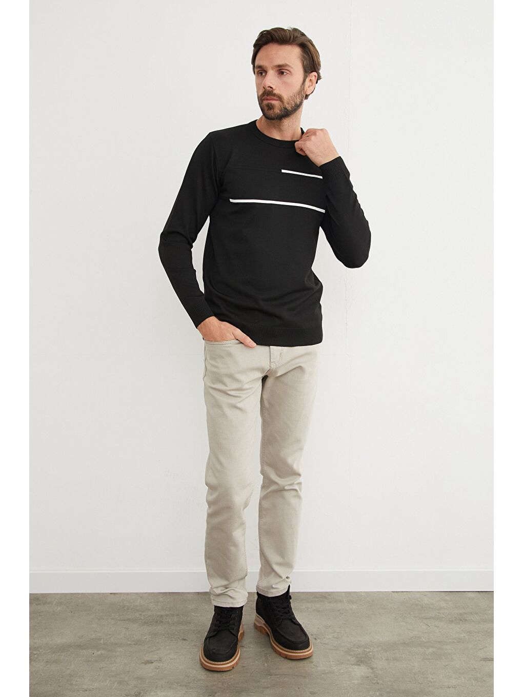 Siyah Baskılı Bisiklet Yaka Sweatshirt-2