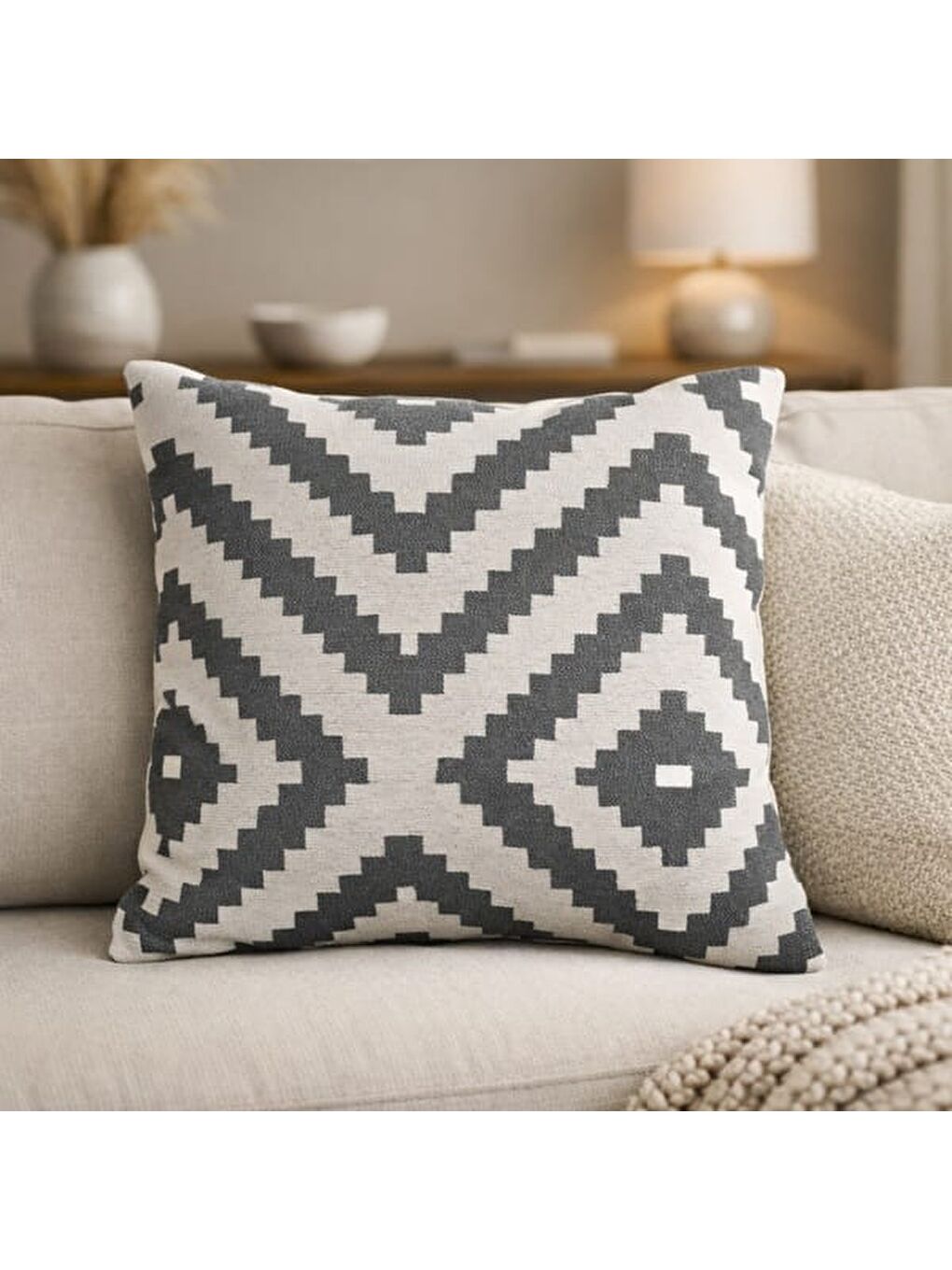 Soft Ivory Kırlent - Ekru - 50x50 cm