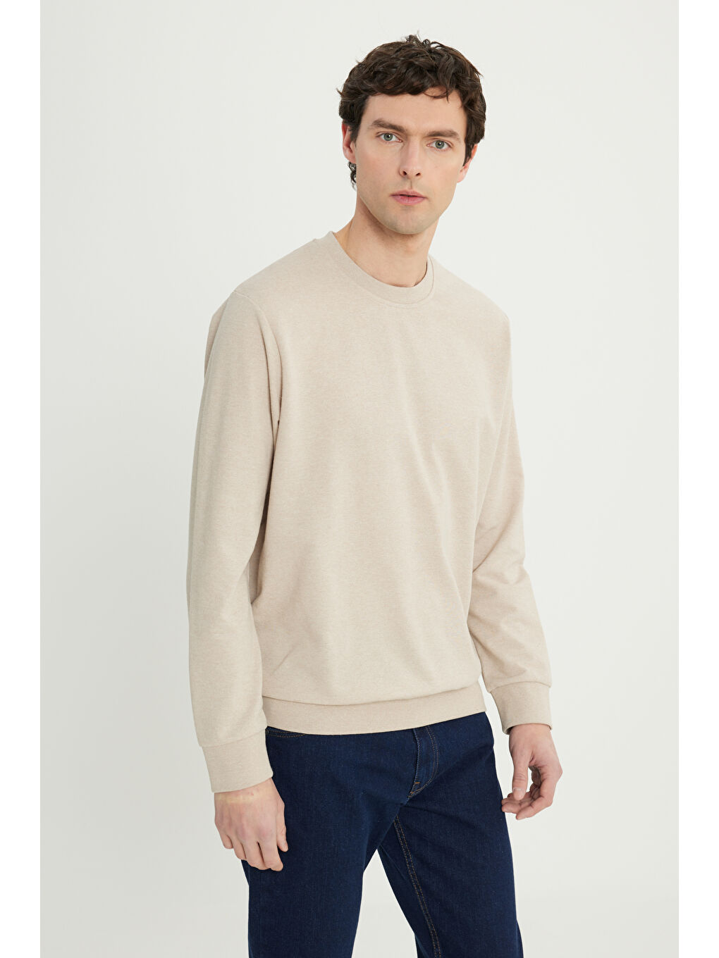 Erkek Bej Standart Fit Normal Kesim 2 İplik Recycle Pamuklu Bisiklet Yaka Sweatshirt-4