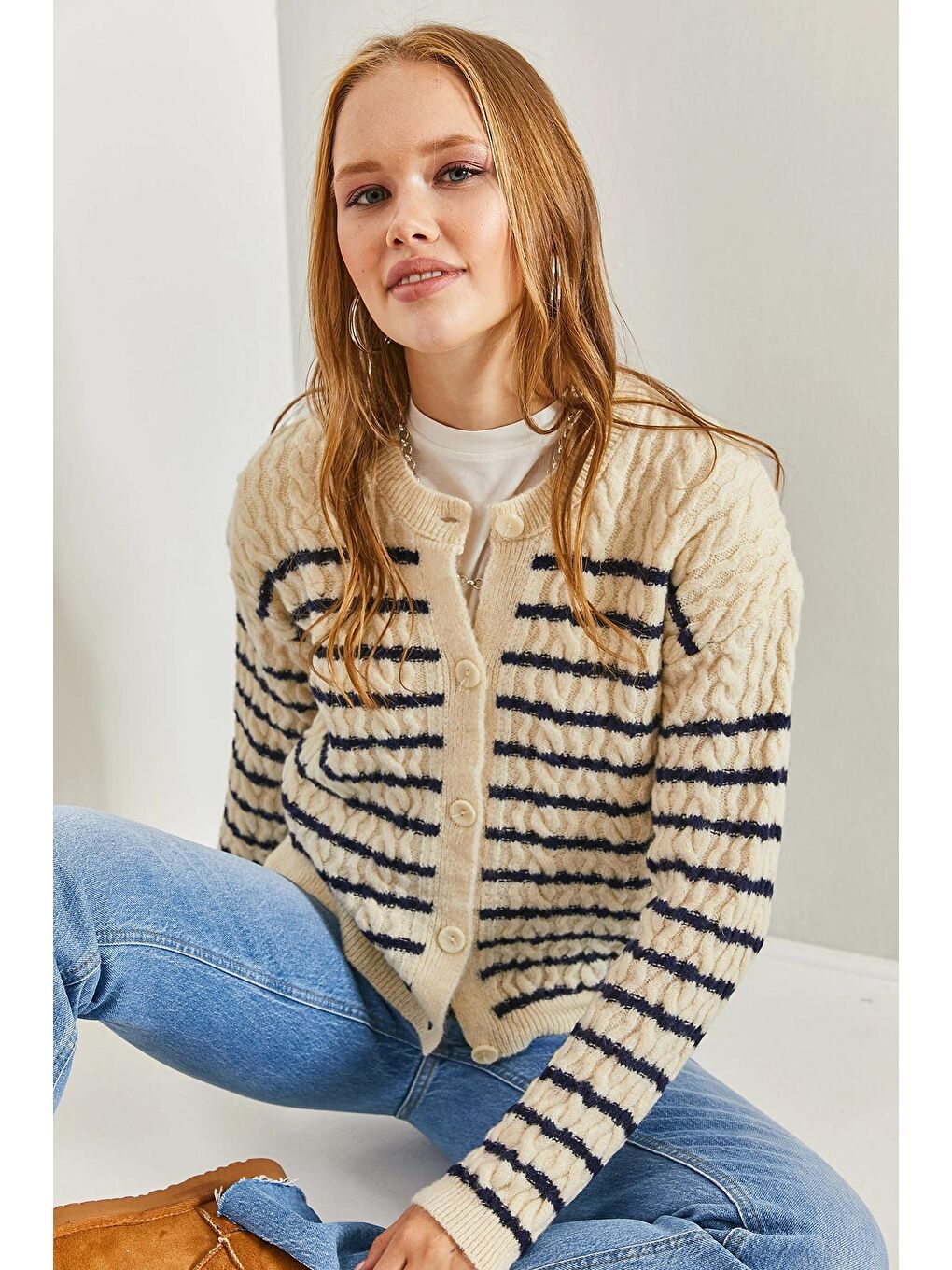 Bej Kadın Saç Örgülü Çizgili Triko Hırka-4