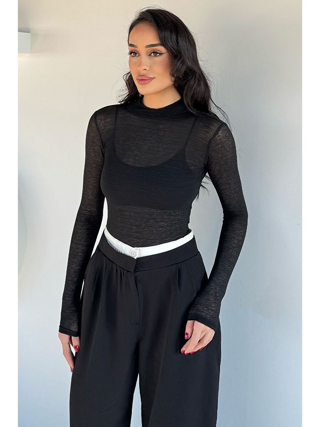 Siyah Kadın Dik Yaka Elastanlı Transparan Bluz-1