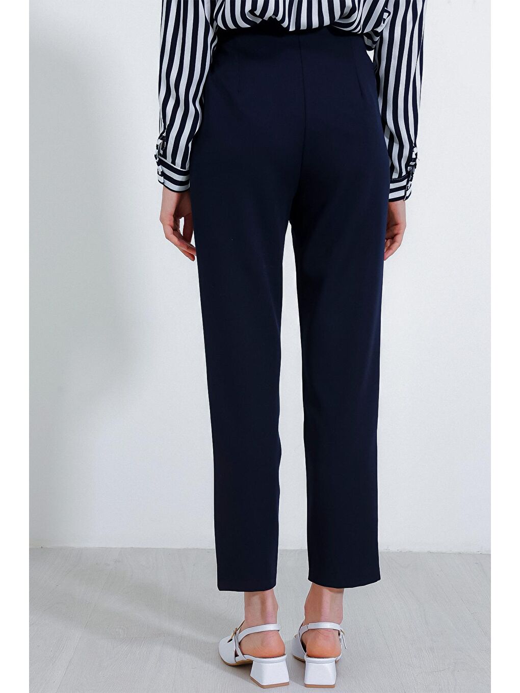 Kadın Lacivert Yüksek Bel Kumaş Pantolon 6650-4