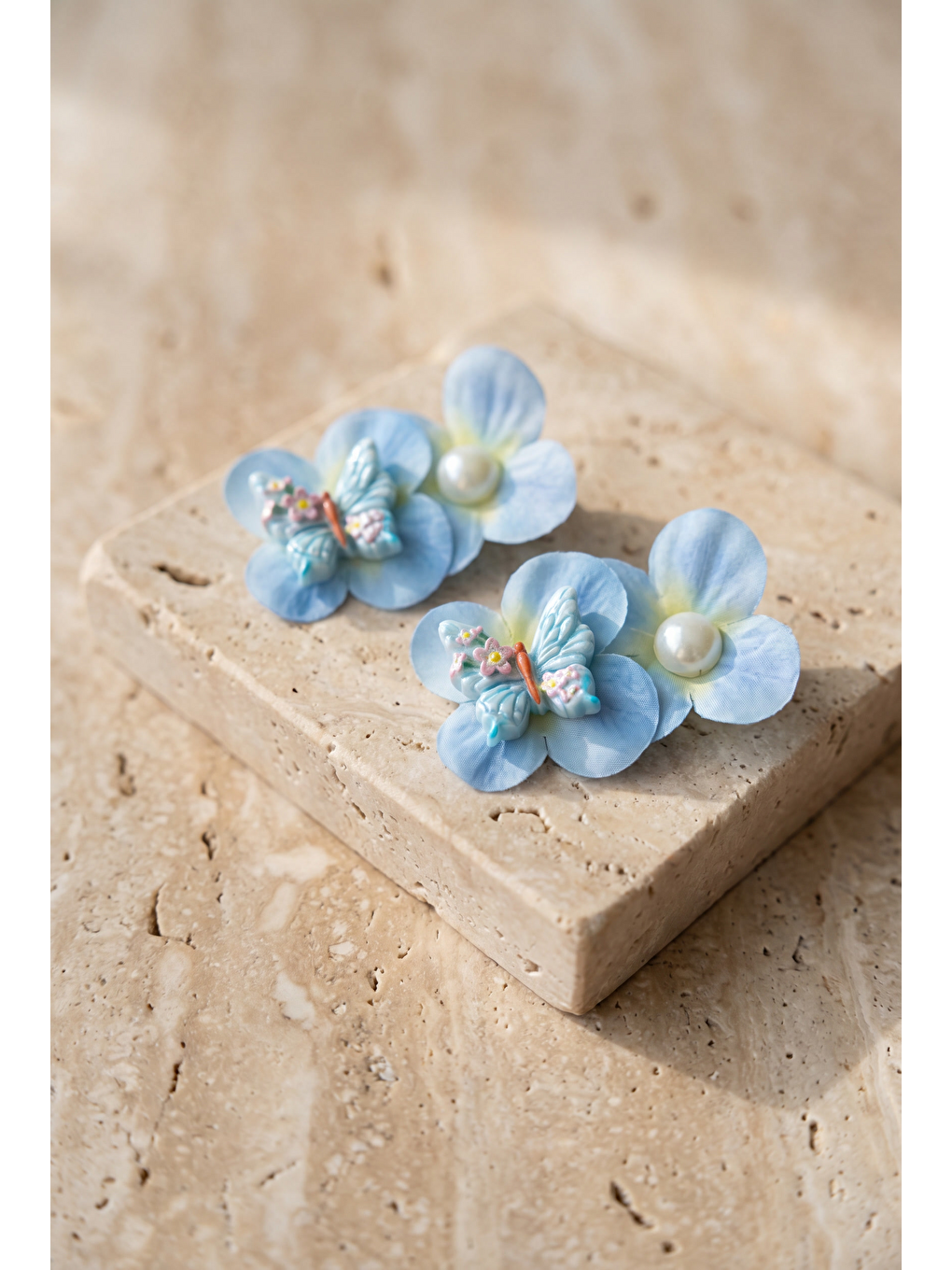 4'Lü Kelebek Aksesuarlı Çiçekli Mavi Toka Seti-1