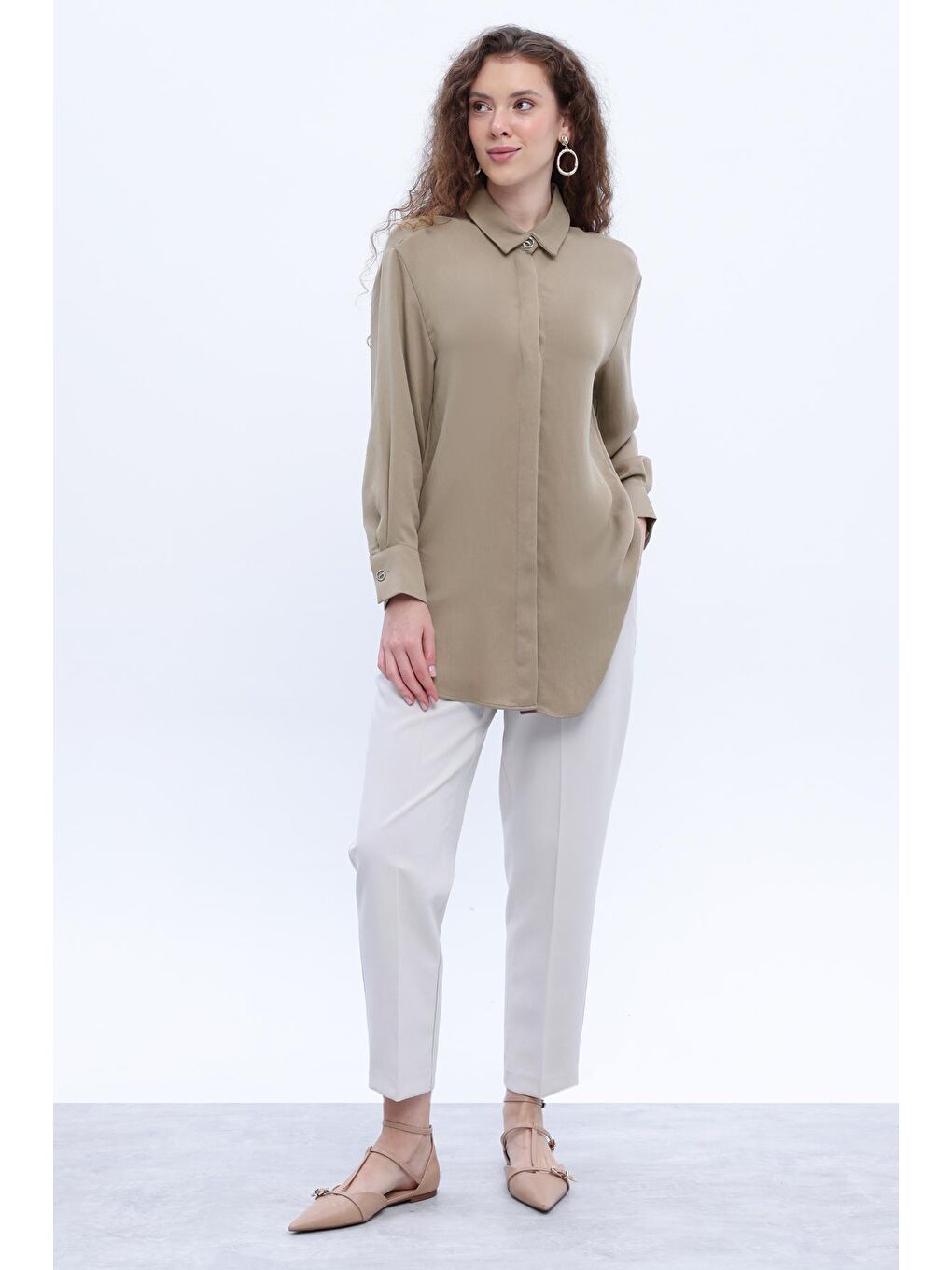 Bej Vizon Gizli Patlı Metal Düğmeli Gömlek Tunik