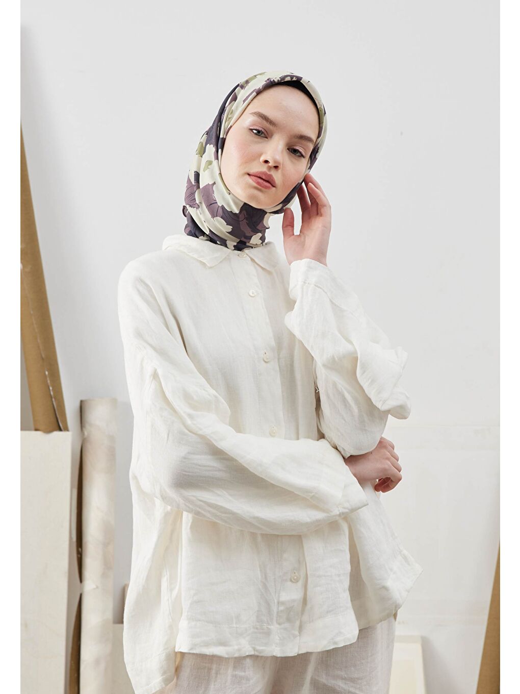 Multı Flower Desen Pamuk İpek Eşarp Mürdüm