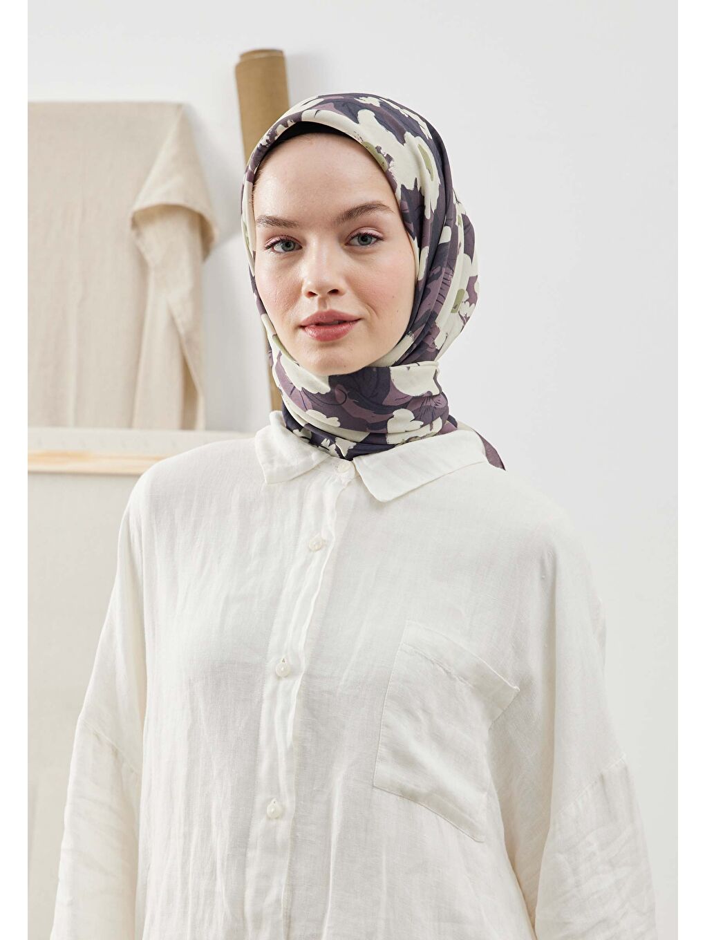 Multı Flower Desen Pamuk İpek Eşarp Mürdüm-1