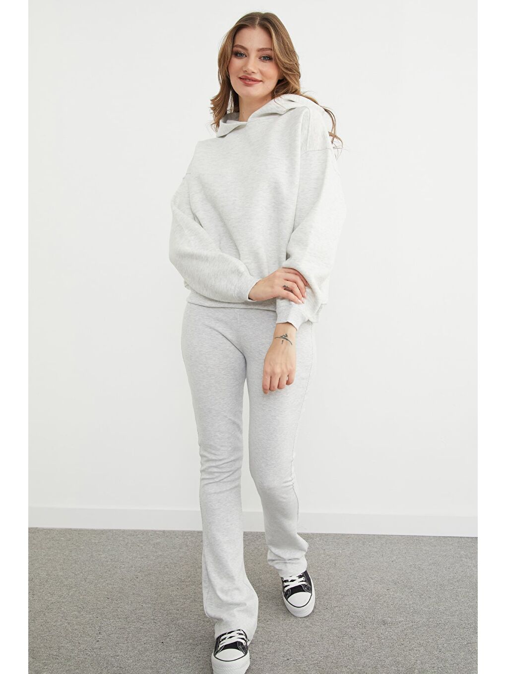 Gri 3 İplik Kapüşonlu Oversize Sweatshirt-3