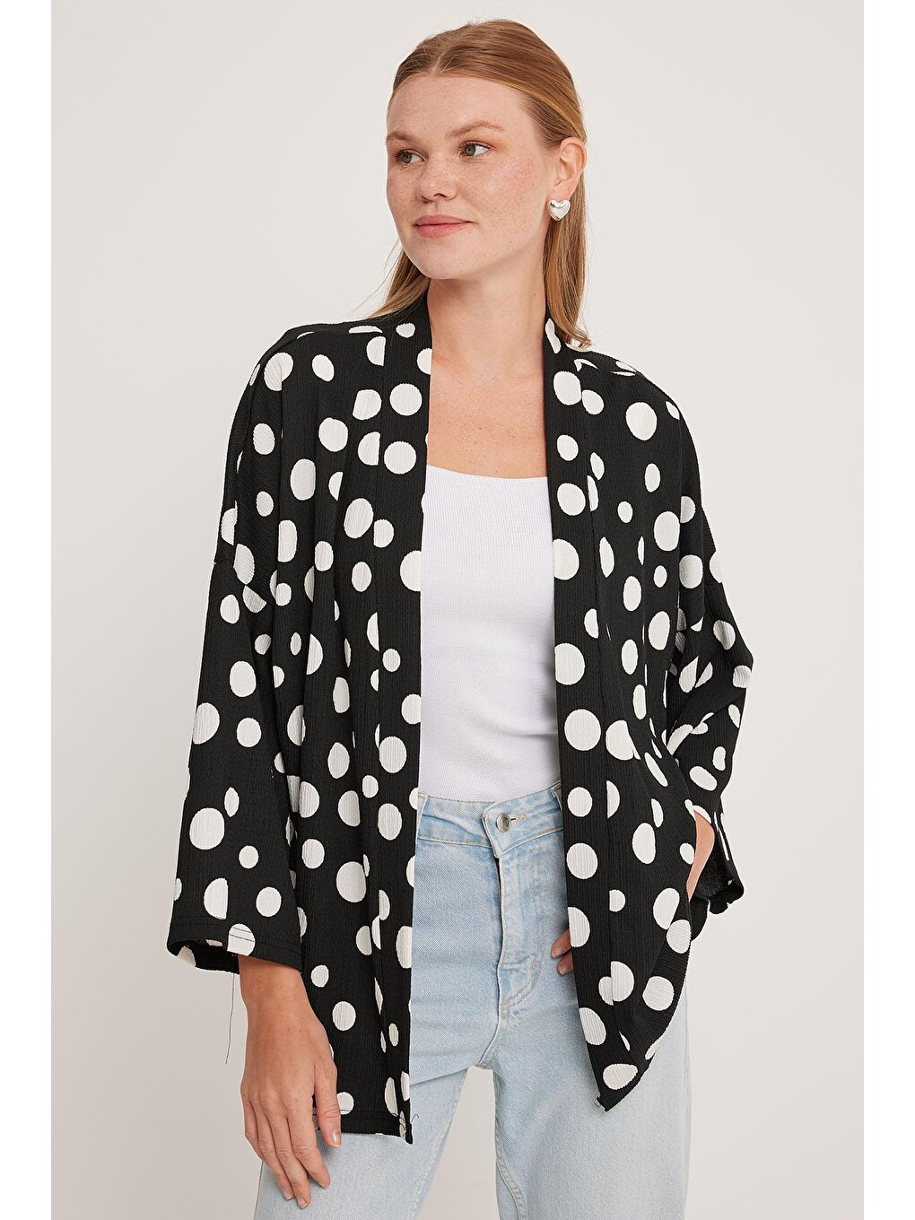 Kadın Siyah Beyaz Puantiyeli Örme Kimono 5862