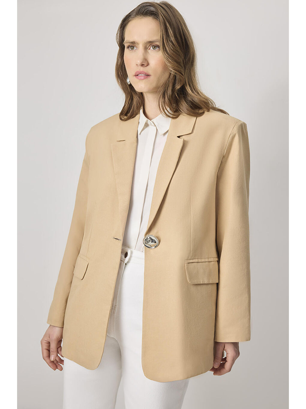 Bej Metal Düğmeli Blazer Ceket-4