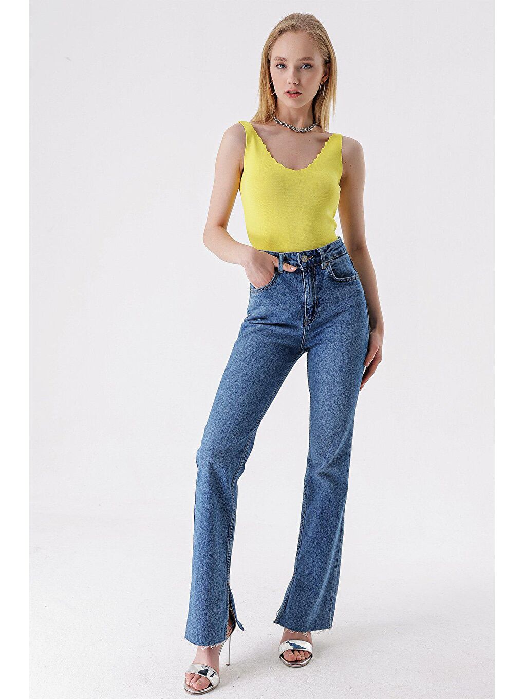 Sarı Merdiven Yaka İnce Askılı BLUZ-2