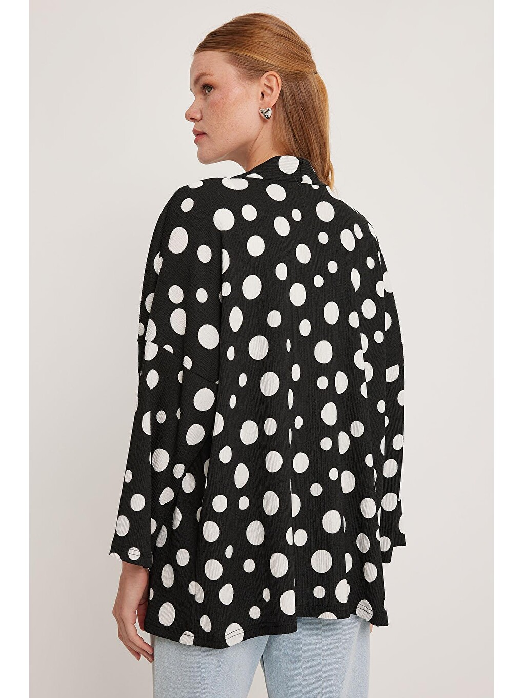 Kadın Siyah Beyaz Puantiyeli Örme Kimono 5862-4
