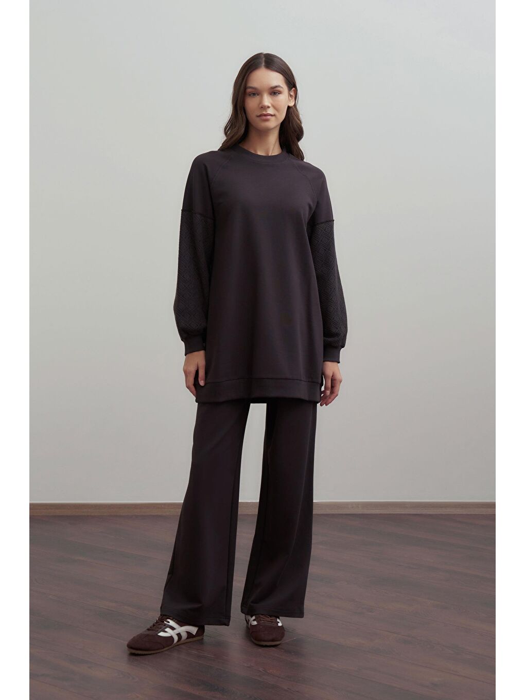 Kahverengi Acı Kahve-Pamuklu Dantel Garnili Eşofman Takımı