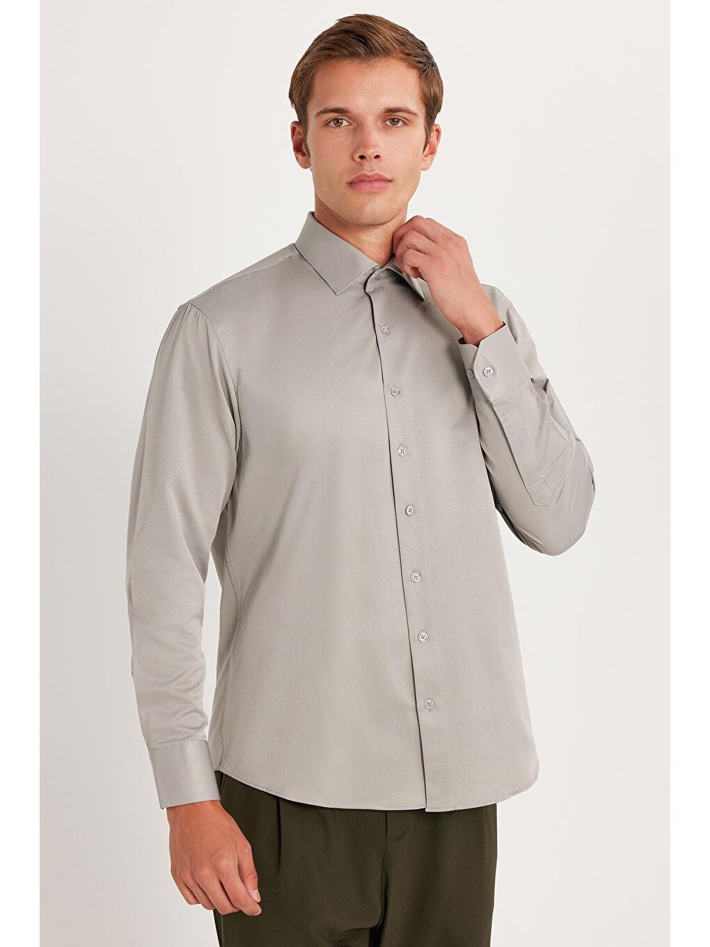 Erkek Regular Fit Klasik Kesim Pamuklu Düz Gri Gömlek