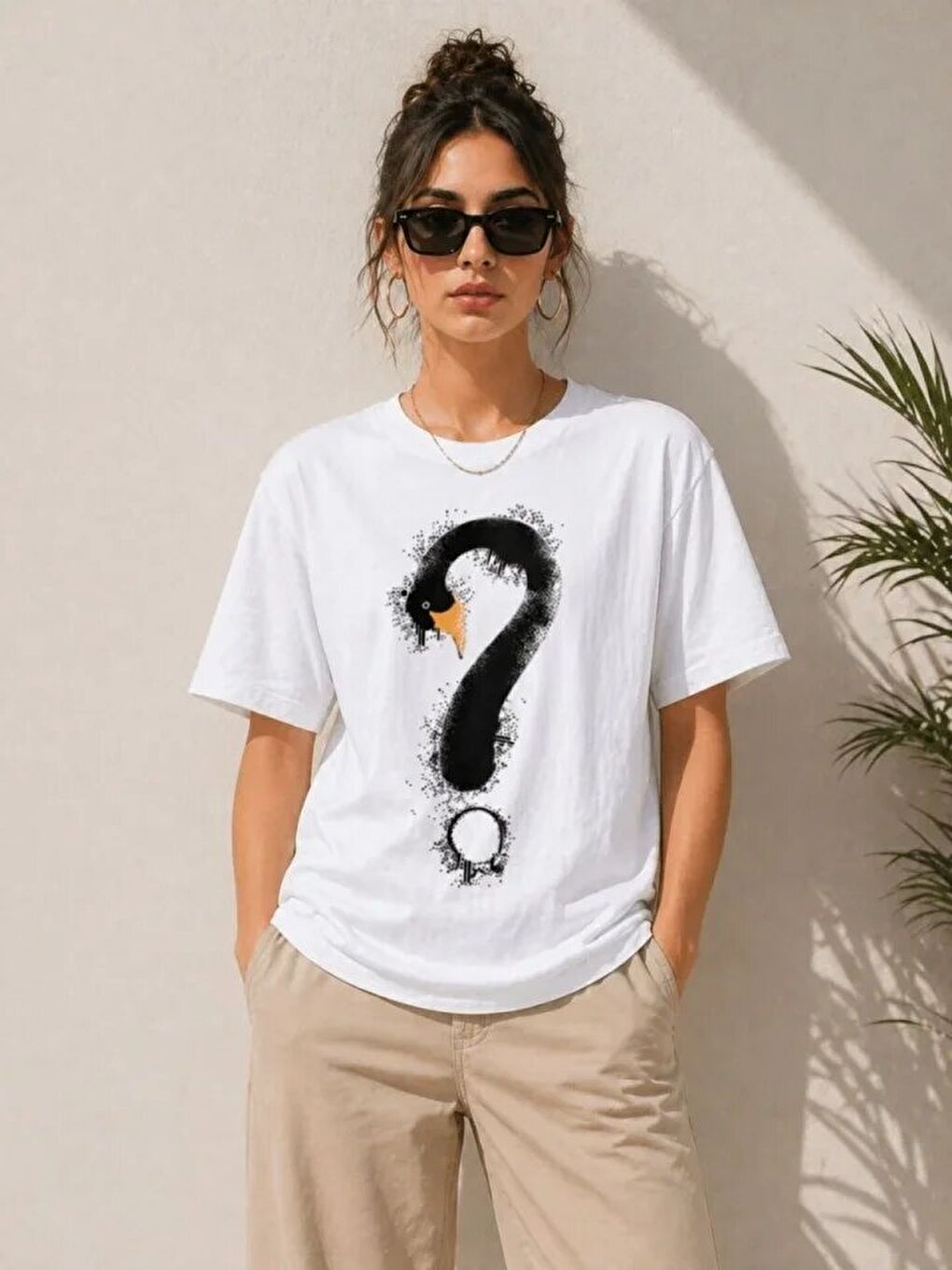 Kuğu Figürlü Soru İşareti Baskılı Tişört Kısa Kol T-Shirt - Beyaz-1