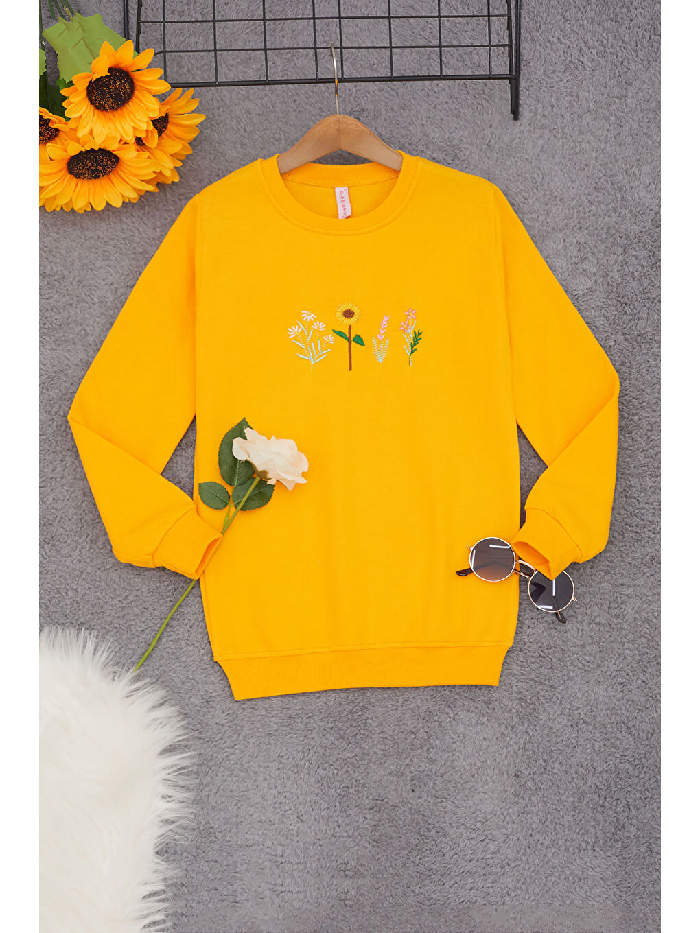 Pembe Life Kids Club Sarı Papatya Nakışlı Kız Çocuk Kız Çocuk Sweatshirt 17207