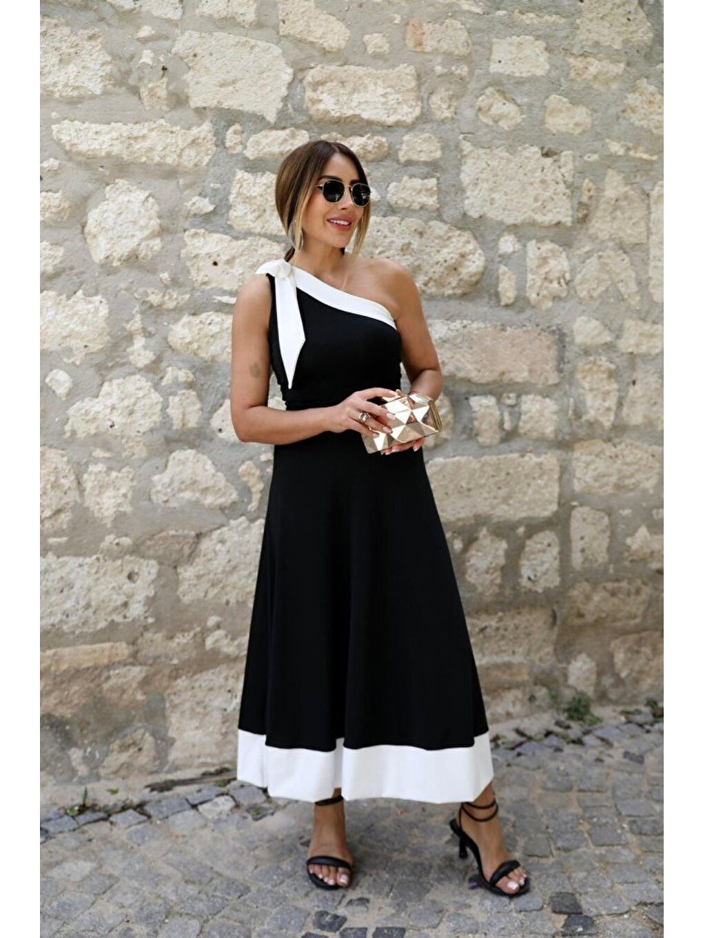 Siyah Kadın Tek Omuzu Açık Omuzlardan Kurdela Detaylı çift Renkli Ithal Krep Elbise-3